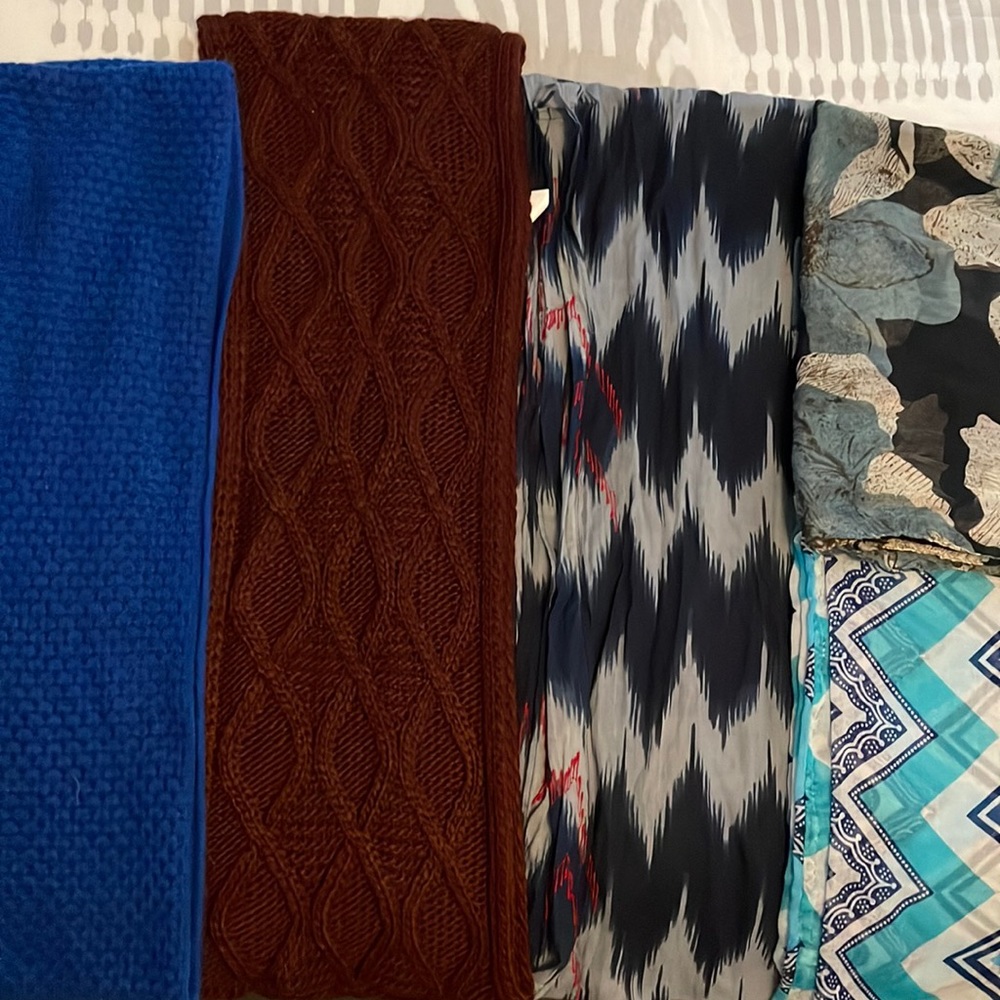 Lot of 5 infinity scarves